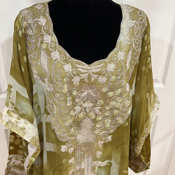 Pre-owned Butterfly kaftan dress from Dubai ❤️ - Picture 4 of 11